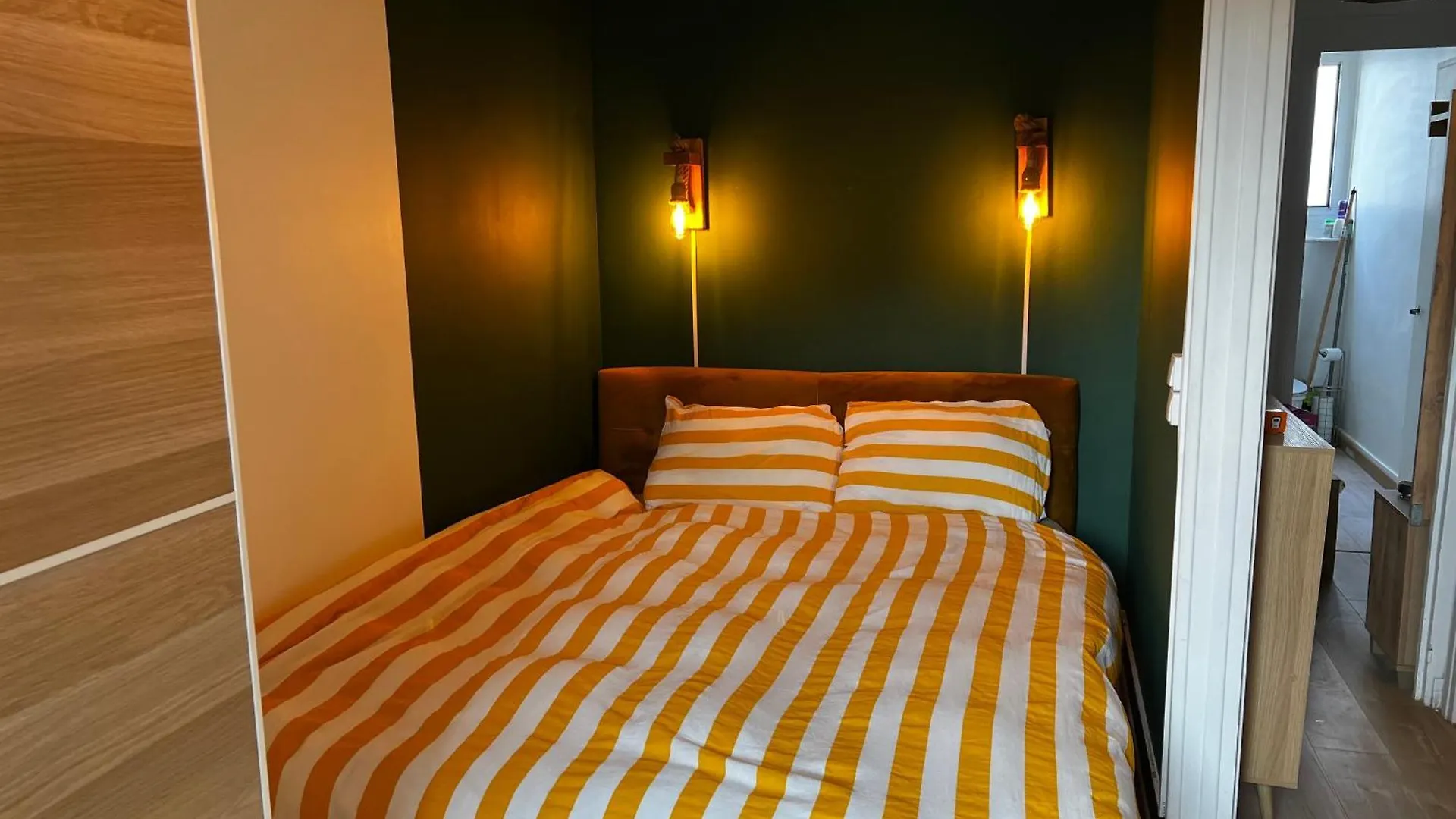Un A Cote De La Cite Florale Apartment *