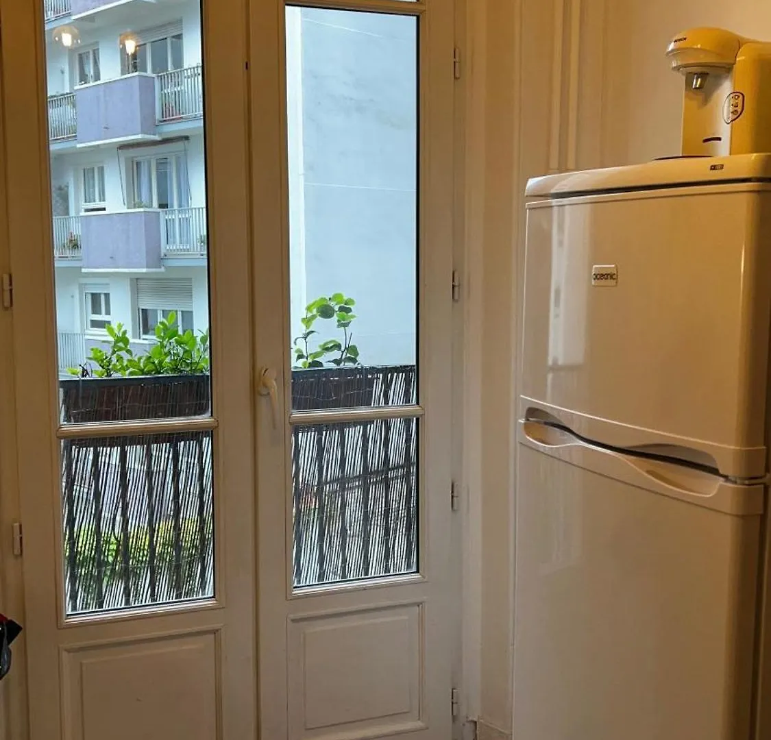 Un A Cote De La Cite Florale *